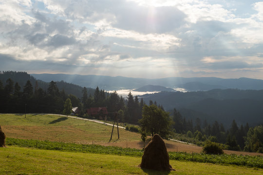 Widok z Obidzy na dolinę Popradu