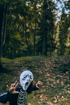 Little girl in Halloween