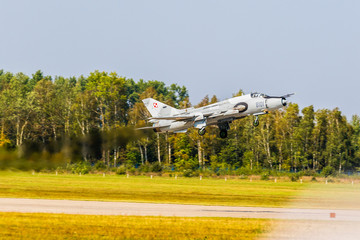 starting military aircraft © Piotr_Kardas