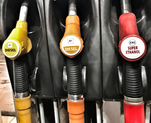 Distributore di benzina e gasolio