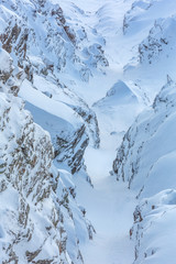 Fototapeta na wymiar Verschneite Gipfellandschaft - Parpaner Rothorn, Graubünden, Schweiz