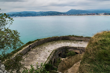 Fuerte de Santoña en un acantilado sobre el mar Cantabrico, Atlantico Norte, España