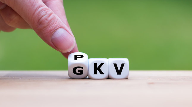W&uuml;rfel symbolisieren den Wechsel von der gesetzlichen Krankenkasse zur privaten Krankenkasse