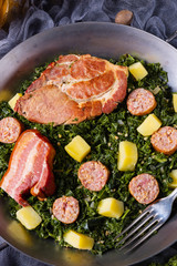 delicious kale Pan with pinkel and kassler