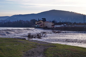 Visions walking along the Arno river, near Florence, at dawn