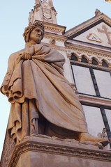 Fototapeta premium Statue of Dante Alighieri in Santa Croce square, Florence, Italy