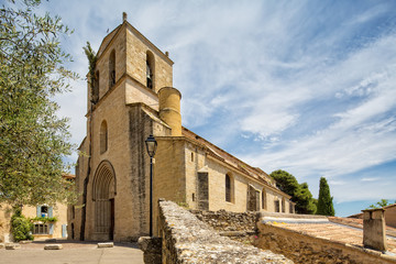 Fototapeta na wymiar Notre-Dame de Beaulieu. Church of Notre-Dame de Beaulieu in the medieval village of Cucuron, Provence, Luberon, Vaucluse, France