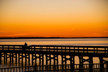 Obraz premium Sunset over Hilton Pier 