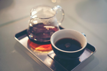 Obraz na płótnie Canvas drip coffee in cafe, vintage filter image