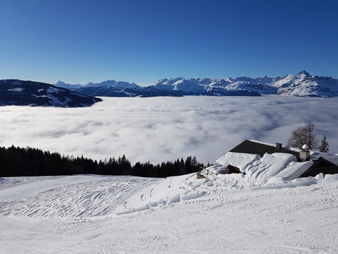 Mer de nuage en station de ski