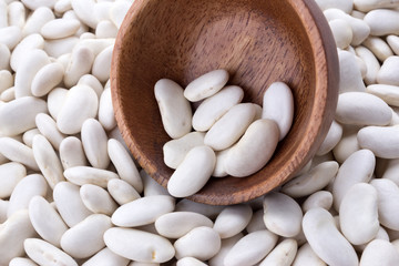 Fototapeta na wymiar Haricot beans with wooden bowl