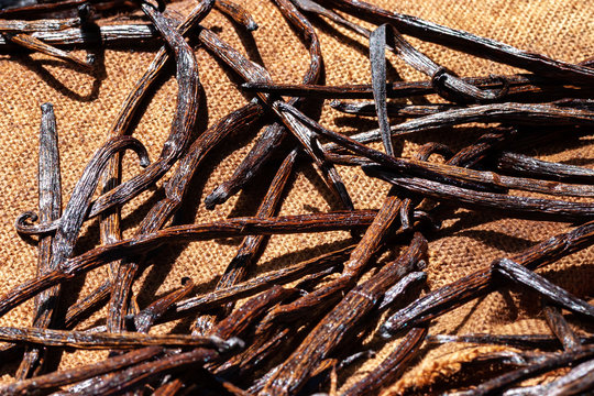 vanilla pod on basket