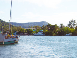 Fototapeta na wymiar Boats in Oak Ridge Harbor, Roatan, Honduras