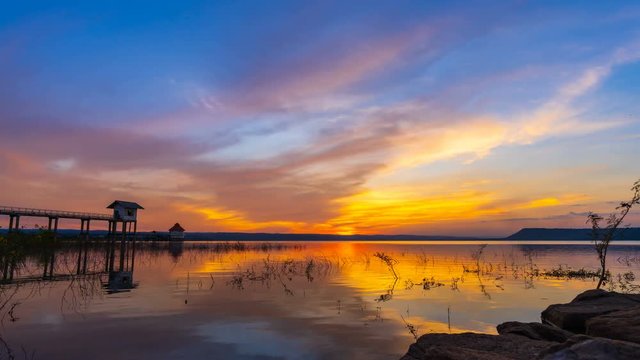Day to night time lapse of sunset at Lum Chae dam, Khonburi, Nakhon Ratchasima, Thailand