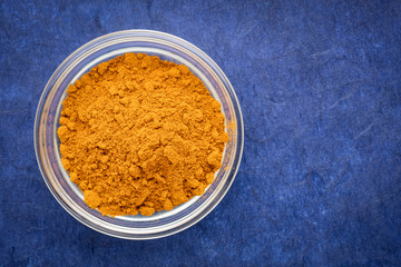 turmeric root powder