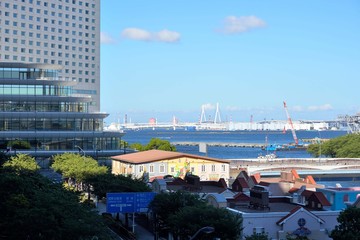 みなとみらいから望む横浜港とベイブリッジ