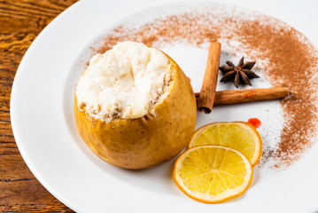 roasted apple with spices
