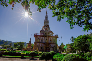 Wat Chaithararam or Chalong Temple It is a beautiful temple in Phuket, a beautiful pagoda and a history of Buddhism, and is a learning center in various ceremonies.