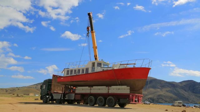 preparation of the boat for transportation