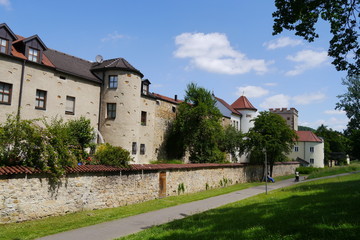 Fototapeta na wymiar Wohnhäuser an ehemaliger Stadtmauer in Amberg