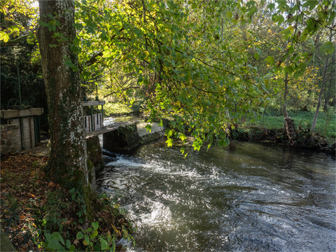 rivi&egrave;re Iton dans un moulin &agrave; Sylvains les Moulins dans l'Eure en France