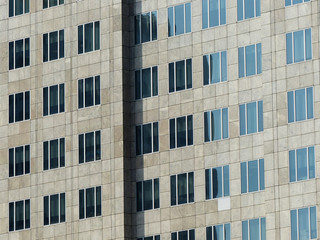 Modern window building pattern