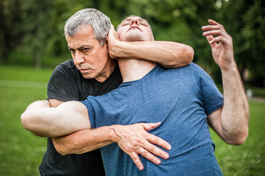 How to get out of a Choke Hold ! Street fighting 