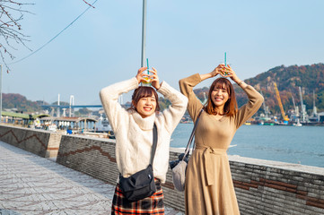 観光　お出かけ　女子旅　イメージ