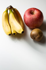 りんご　バナナ　キウイ