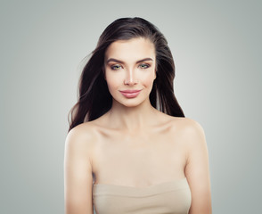 Naklejka premium Beautiful woman brunette smiling