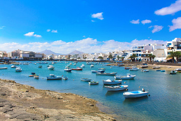 Fototapeta na wymiar Lanzarote / Arrecife - Charco de San Ginés / Canarias ( Spain )