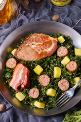 delicious kale Pan with pinkel and kassler