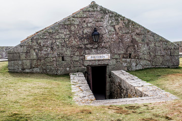 entrada a sala de guerra