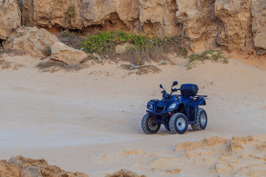 Picture of quadbike on the desert road
