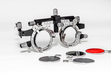 Universal test frame for the selection of lenses in the optical store
