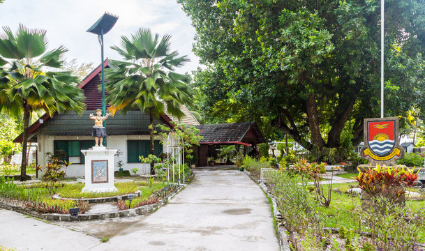 President's residence, Government building with a monument, republic Coat of arms and Motto "Te Mauri, Te Raoi ao Te Tabomoa", South Tarawa, Kiribati