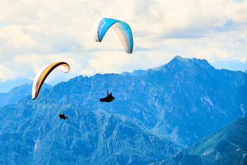 Paragliding over lake Garda in Italy