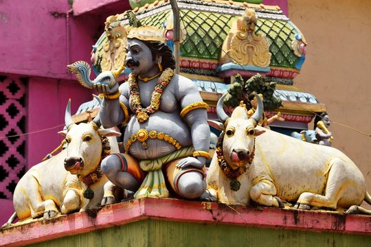 Colorful Hindu temple decorated with figures and gods, Sri Muthumariamman, Matale, Central Province, Sri Lanka, Asia