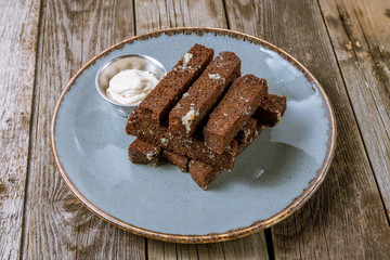 fried Garlic croutons
