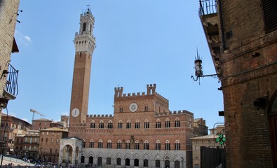 Fototapeta na wymiar Tower of Siena, Italy