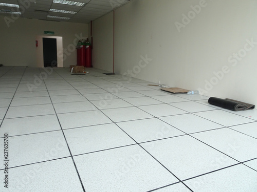 raise floor system inside the building normally installed raise floor system