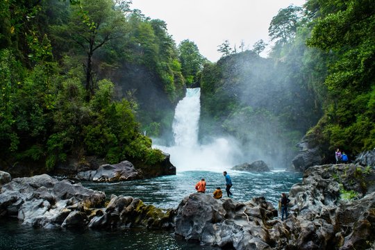 Salto la novia Huilo Huilo Cascada