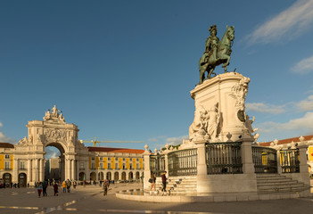 Fototapeta na wymiar LISBON, PORTUGAL - NOVEMBER 21, 2018: Statue of King Jose I on the Commerce square, PORTUGAL - NOVEMBER 21, 2018: Statue of King Jose I on the Commerce square (Praca do Comercio)