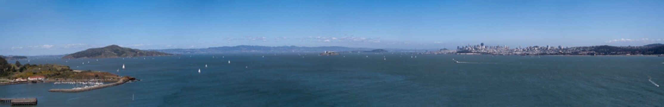 Panoramic view of the San Francisco Bay