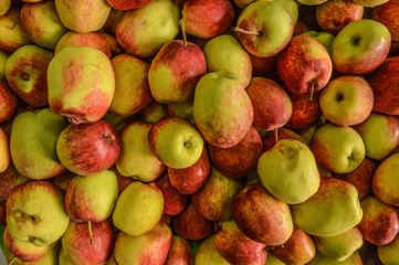 apples of colombia