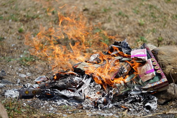 The tradition of burning paper gold, paper money believed in Thailand, Chinese traditional religious practices, Chinese Ghost and  new year Festival