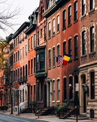 Obraz premium Brick townhomes near Rittenhouse Square in Philadelphia, Pennsylvania.