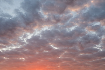 Obraz premium red sunset cloudy sky