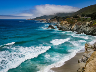 Fototapeta na wymiar view of coastline and Pacific Ocean