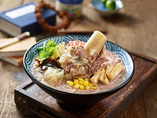 Tonkotsu ramen bowl